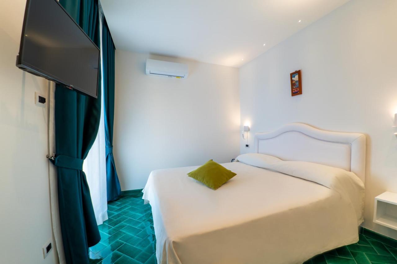 Hotel Villa Pandora Maiori Kültér fotó